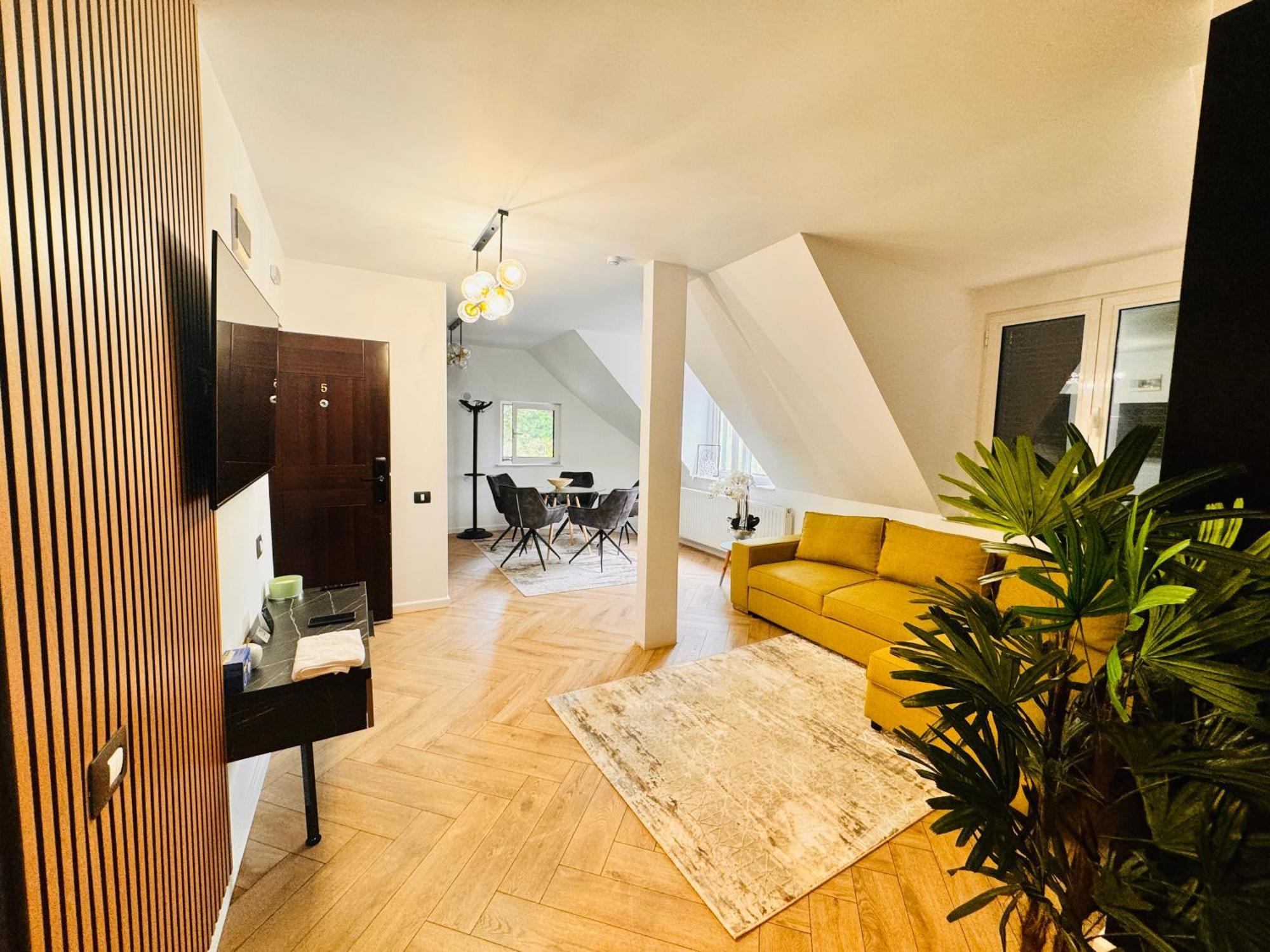 Ylly Aparts Braşov Extérieur photo